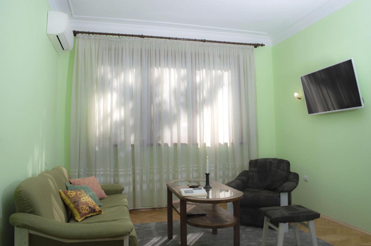 Midtown Place Apartment Doris 1 With Garage Plovdiv Exterior foto